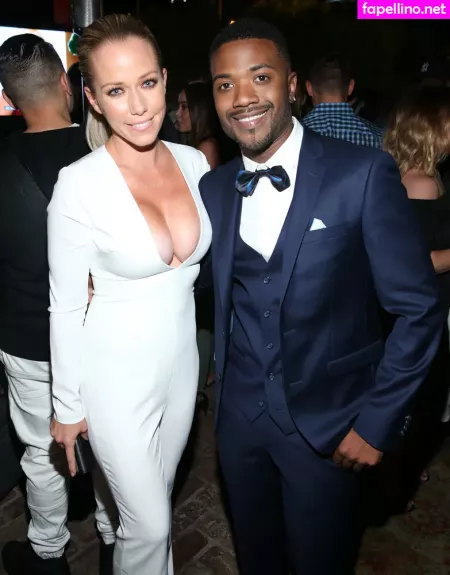 Kendra Wilkinson OnlyFans Thumbnail #Wi6sDFSgm6