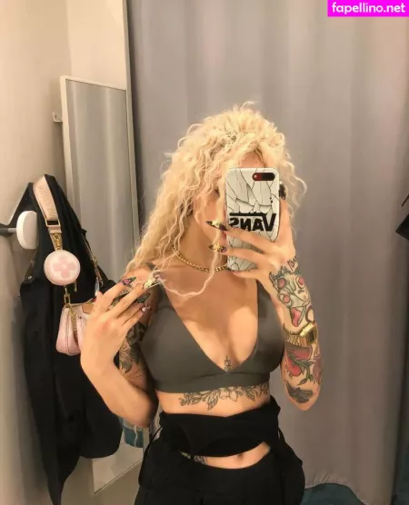 Kendraa Lane OnlyFans Thumbnail #LVNctooGvM