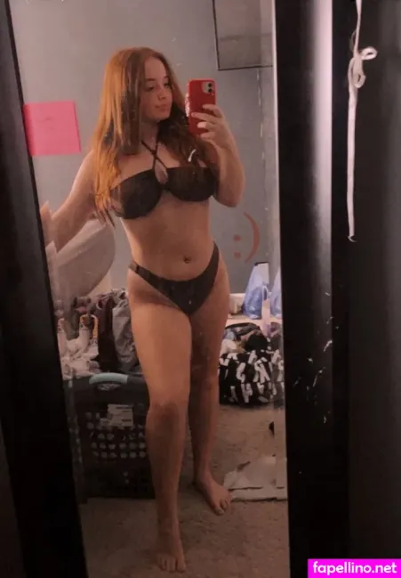 Kennedy Carter OnlyFans Thumbnail #oWiFboFgnR