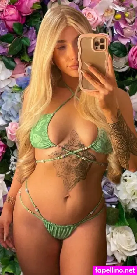 Kenniexrose OnlyFans Thumbnail #ZCnG2ndxWv