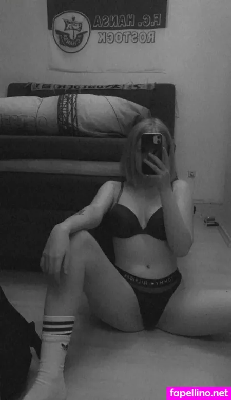 Kennt Die Wer OnlyFans Thumbnail #GD1eVngsoX