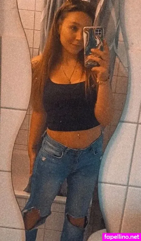 Kennt Jemand Saskia S Xoxo photo