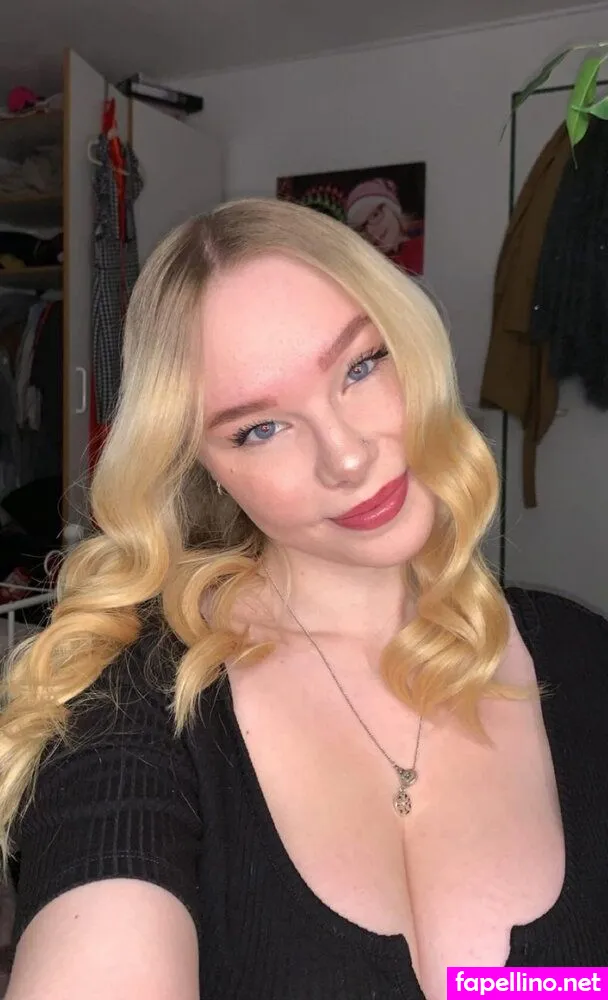 Kennt sie jemand? Oder weiß wie sie heißt? Nude Leaked OnlyFans Photo #Vzz0UatpNH