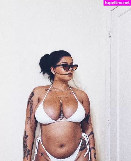 Kennya Raposo OnlyFans Thumbnail #6nuljBoRqI