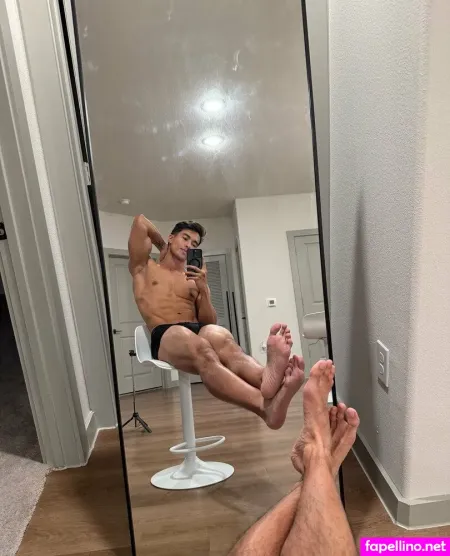 Kenott666 OnlyFans Thumbnail #M6N1kuPiIm
