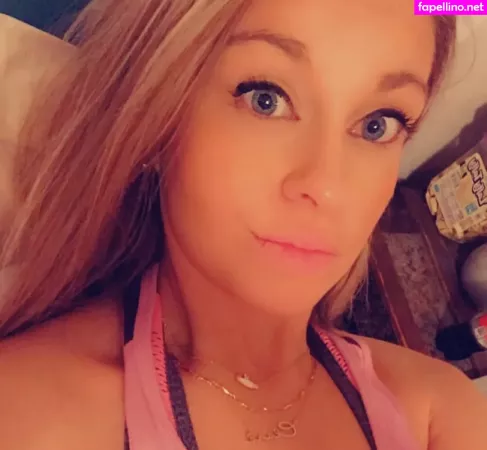 Kenzie Colvard OnlyFans Thumbnail #v1ay32fve2