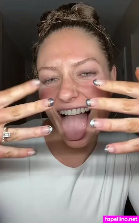 Kenzie Lung OnlyFans Thumbnail #wpFWMcSuYz