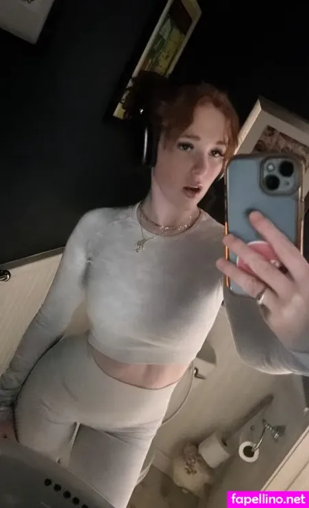 Kenziemahar OnlyFans Thumbnail #WzoYGKtVF8