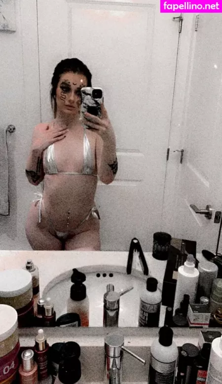 Kenziemark OnlyFans Thumbnail #B41RHNDyYR