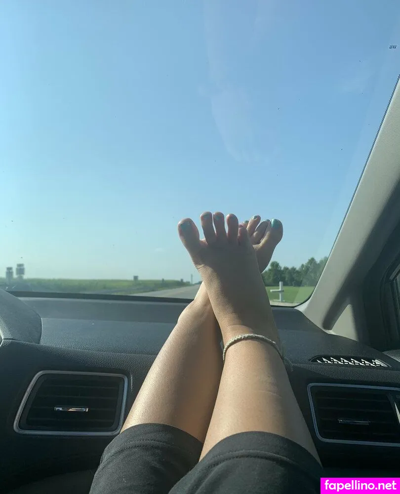 itsmisslys, kenziessmallfeet Nude Leaked OnlyFans Photo #Da9v1fBTDM