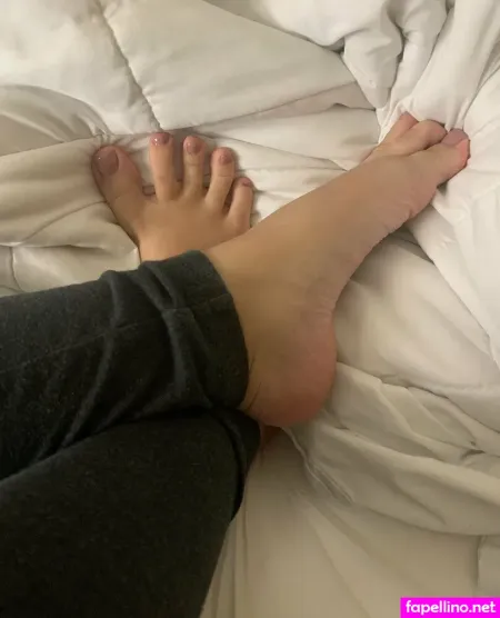 Kenziessmallfeet OnlyFans Thumbnail #wumBG4UsWQ