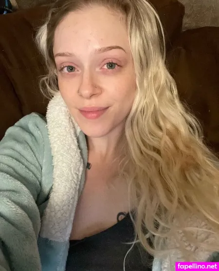 Kerri Catalano OnlyFans Thumbnail #u9TGlFtTo1