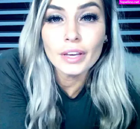 Kerri King OnlyFans Thumbnail #H4hO1hm3Ud