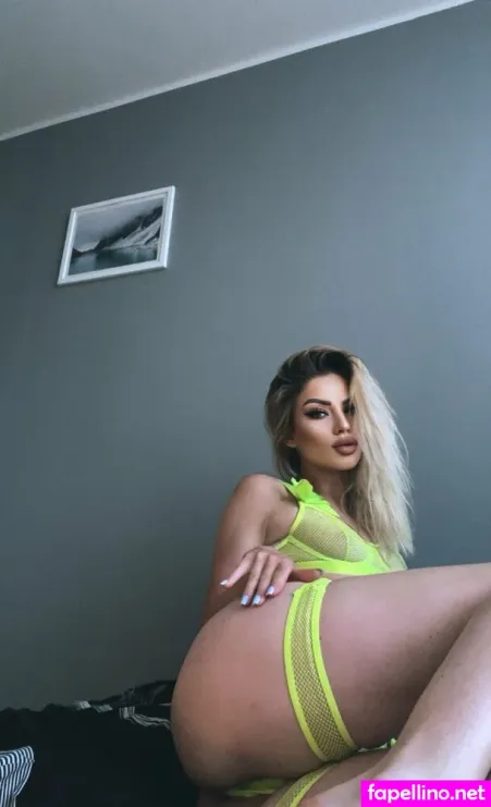 Kerri11ker OnlyFans Thumbnail #1ZyT4BH632