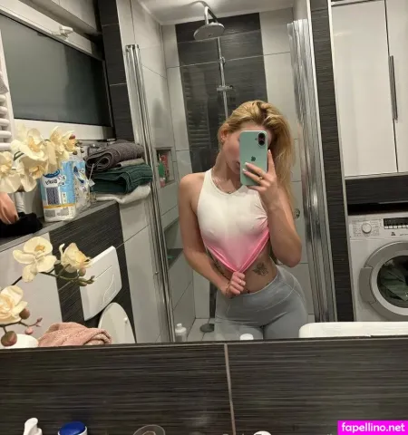 Kerri11ker OnlyFans Thumbnail #XHU9JK0kN4