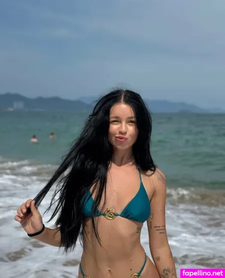 Kerriskyy OnlyFans Thumbnail #MY7X8cV2Mt