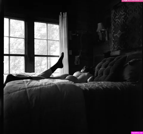 Kerry Bishe OnlyFans Thumbnail #3MZLGSNkB6