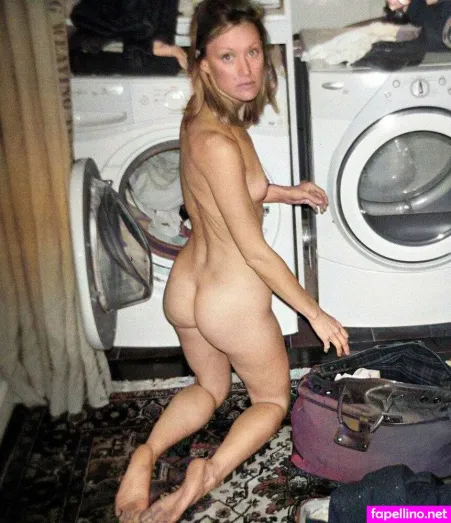 Kerry Bishe OnlyFans Thumbnail #T1KTq5fCfz