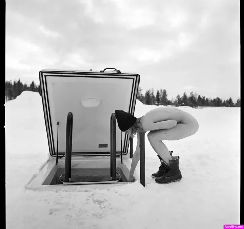 Kerry Bishe OnlyFans Thumbnail #tcOU1mJs36