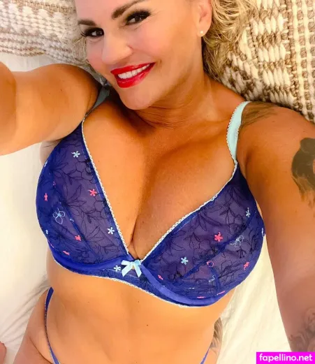 Kerry Kat OnlyFans Thumbnail #x5GSDcl4YP