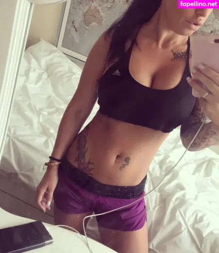 Kerrylouise Xxx OnlyFans Thumbnail #4KnRSBvElo