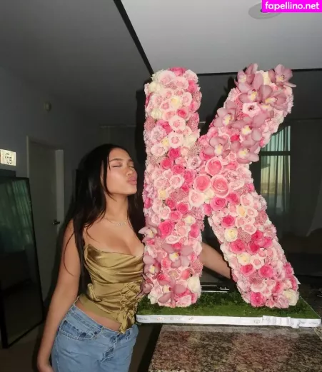 Kezia S OnlyFans Thumbnail #svGDr90wV6