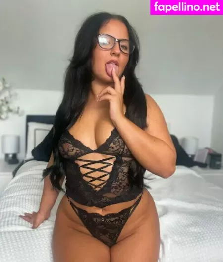 Keziwarwick OnlyFans Thumbnail #9sSSO7zgdp