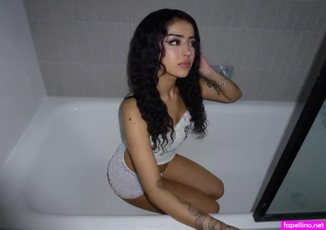 Khaira OnlyFans Thumbnail #6xe2YbIfLz