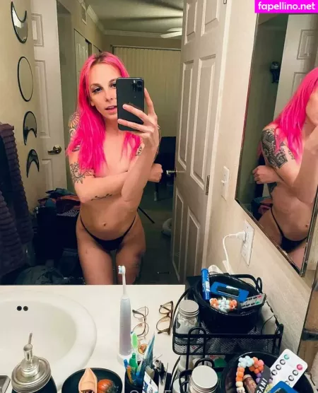 Khakiemu OnlyFans Thumbnail #7R00lBipME