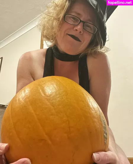 Khariscurves OnlyFans Thumbnail #F67Kfy8m0j