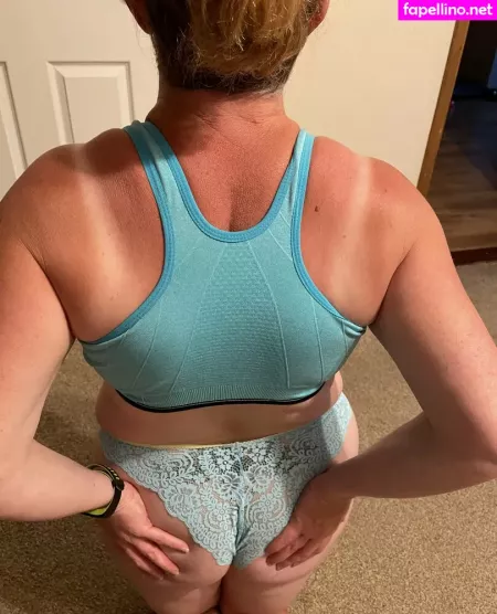 Khariscurves OnlyFans Thumbnail #S1ZilfRIRv