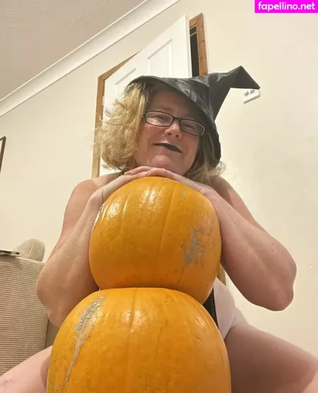 Khariscurves OnlyFans Thumbnail #a8ZFiu3ayE