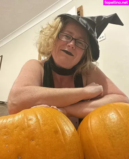 Khariscurves OnlyFans Thumbnail #ohncU3mGA2