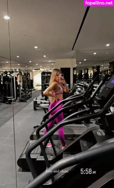 Khloe Kardashian OnlyFans Thumbnail #kMB1gEkPoQ