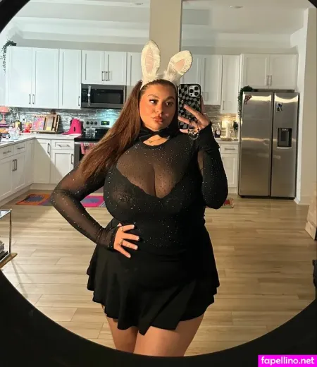 Khloe Katera OnlyFans Thumbnail #1kYpEIJ36K