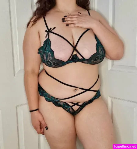 Khloe Kie OnlyFans Thumbnail #EPtFKqAF5d