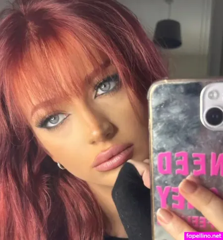 Khloe Shan OnlyFans Thumbnail #0F0f5xQ0yv