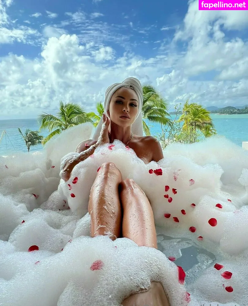 khloe, khloe_terae Nude Leaked OnlyFans Photo #Xw8WMYHXdD