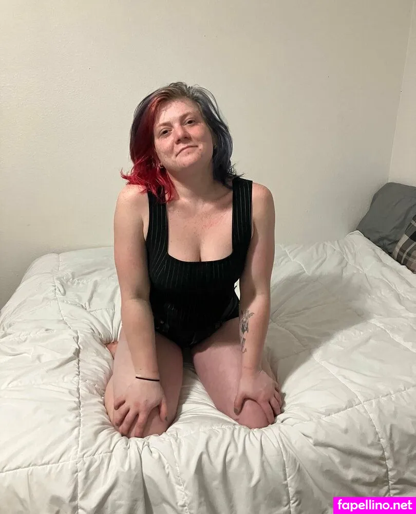 khloe247chamberz Nude Leaked OnlyFans Photo #0JR6GENns4