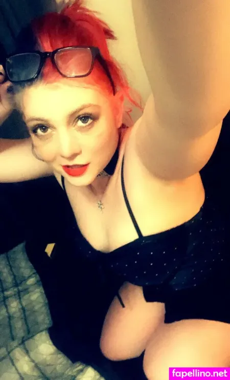 Khloe247chamberz OnlyFans Thumbnail #KBUqWp4PyF