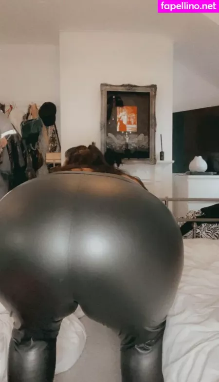 Khloe38kk OnlyFans Thumbnail #GrsokY5F7A