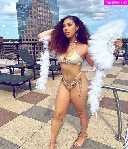 Kiah Dream OnlyFans Thumbnail #m7YeZnhub4