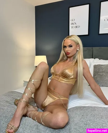 Kiahmonaevip OnlyFans Thumbnail #XrOU5G1qYo