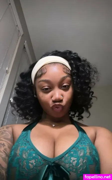 Kiajaamonae OnlyFans Thumbnail #PP5H3HRLzs