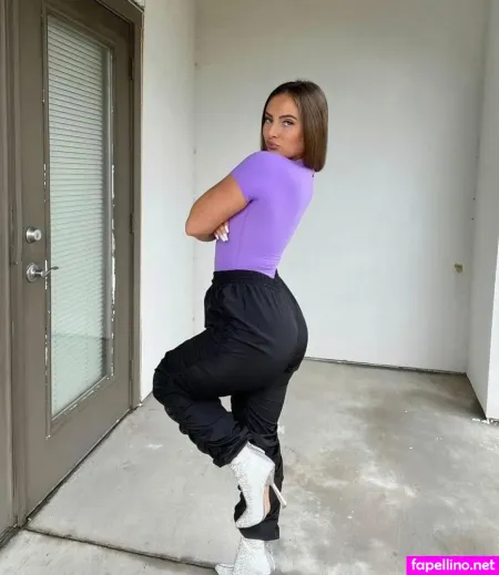 Kialer OnlyFans Thumbnail #B7XSuRycyC