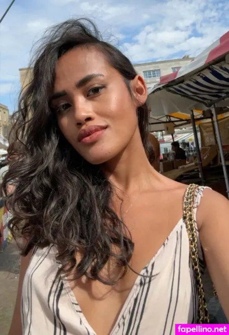 Kiana Pix 1 OnlyFans Thumbnail #PRcZ7SnwyP