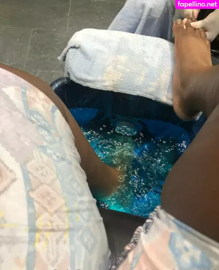 Kianakakez OnlyFans Thumbnail #8otJyfFVso