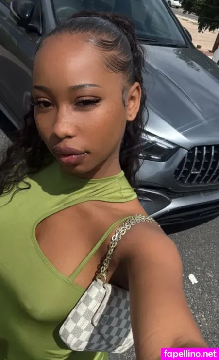 Kiara Freaky OnlyFans Thumbnail #67thRj0rdn