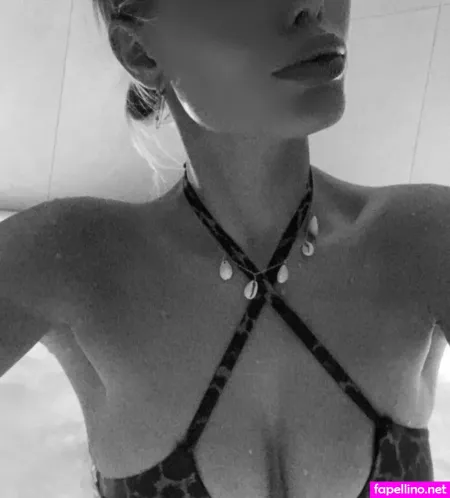 Kiaramit K OnlyFans Thumbnail #QRE1zka6rI