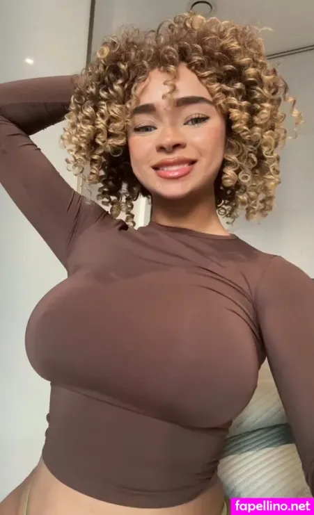 Kiarapeachlegit OnlyFans Thumbnail #ezXRMZExEd